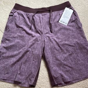 NWT Mens XL Lululemon T.H.E Short 11” Lined